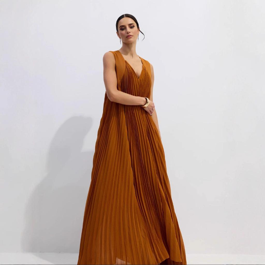New Women's Clothing Solid Color Three-dimensional Flower Pleated Off-shoulder Slanted Shoulder European and American Backless Summer Dress