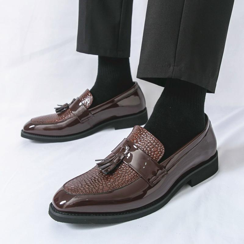 Designer Fashion New Men's Black Brown Patent Leather Wedding Dress Shoes Male Luxury Plush Size 38-46 Tassels Loafers Zapatos