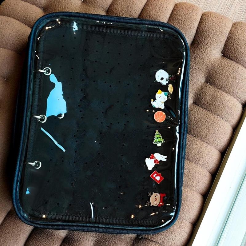 Portable Enamel Pins Carrying Case with 6 Display Pages Sturdy Felt Fabric Collector's Album Display Stand for Household