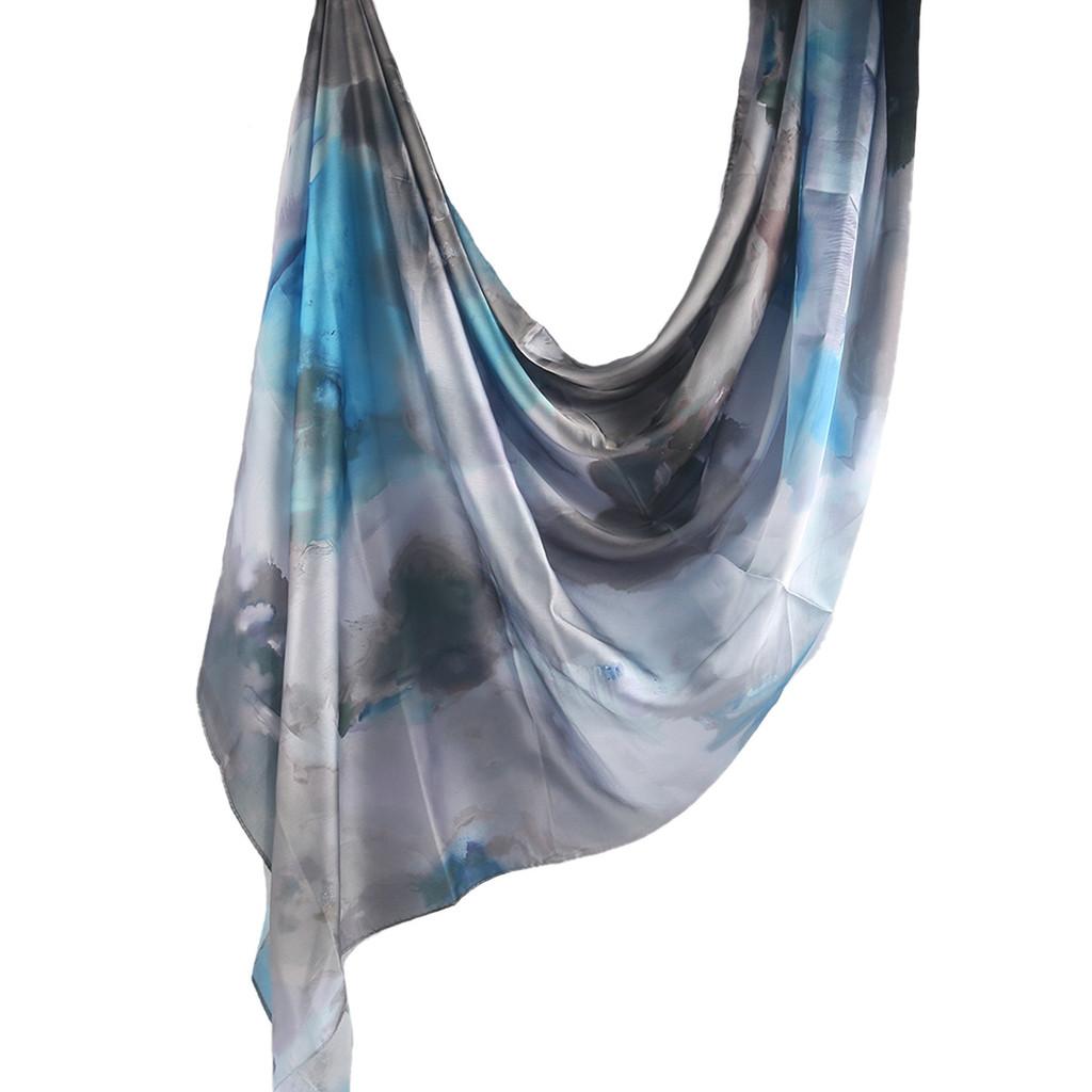 Silk Print Scarf With Ethnic Pattern For Fashionable Women And Cold Weather