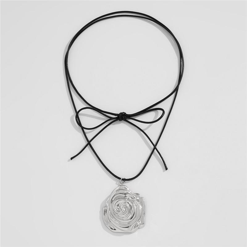 European and American metal ins irregular hollow pendant necklace geometric rose wax thread knotted necklace