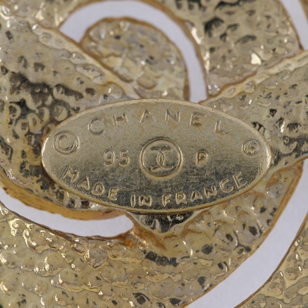 CHANEL Brooch Plated Gold heart 19.4g Women Used