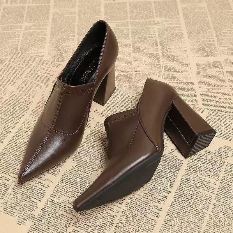 

New retro pointed high heels women s four-season single shoes work shoes single shoes commuting versatile and thin black small leather shoes 40 темно-коричневого