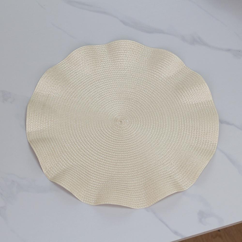 

New Irregular Woven Scalloped Placemat Minimalist Thickened Lotus Leaf Edge Placemat Solid Color Utensil Pads L бежевый