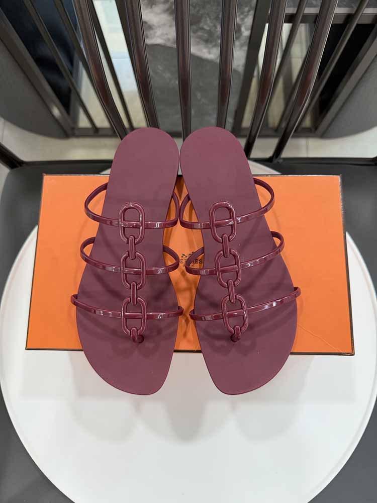 20 New H chain pig nose flat-bottomed slippers fashionable outer wear pinch foot flip-flops beach jelly women s shoes 36 бордовый 7250₽