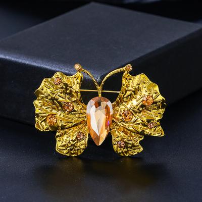 Premium Temperament Butterfly Brooch Delicate Alloy Rhinestone Insect Jacket Pin Versatile Neckline Anti-light Jewelry