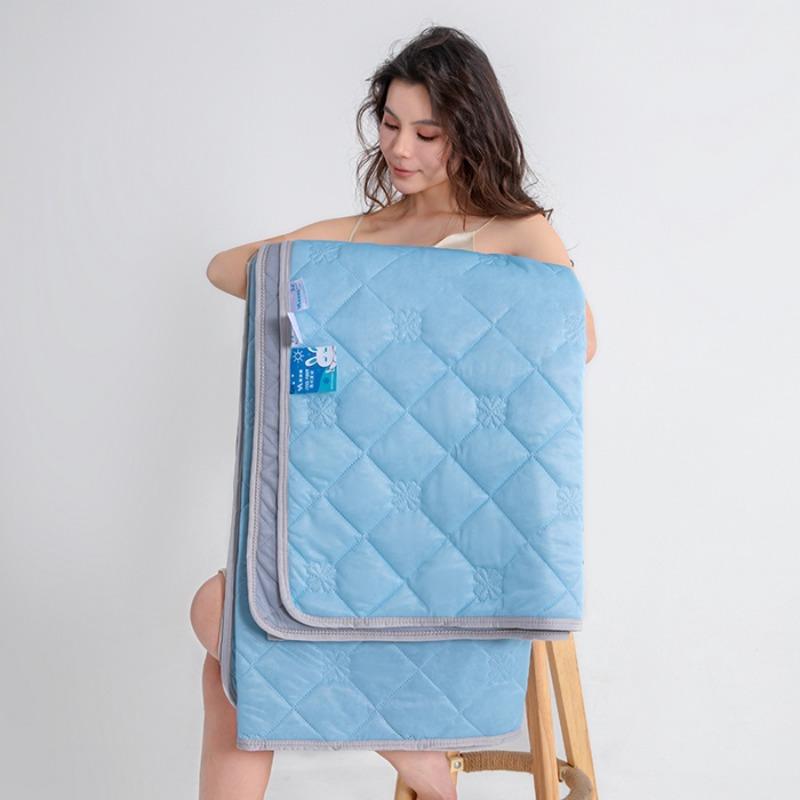 New Cool Silk Ice Cream Summer Quilt Solid Color Printing Air Conditioner Quilt Machine Washable Water Washable Quilt