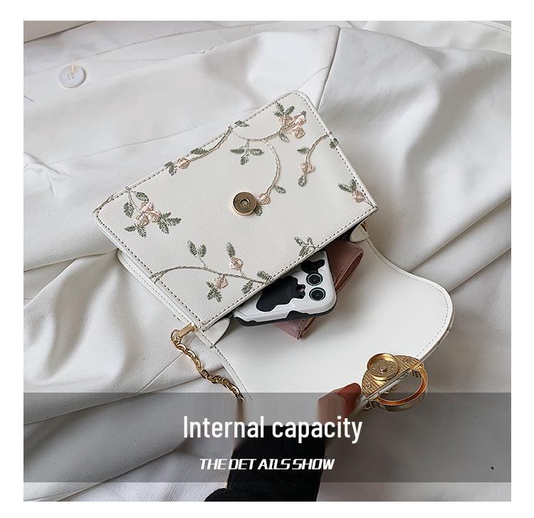 Women's 2024 Lace Embroidery Pearl Crossbody Bag, Chinese-Style Handheld Chain Shoulder Bag