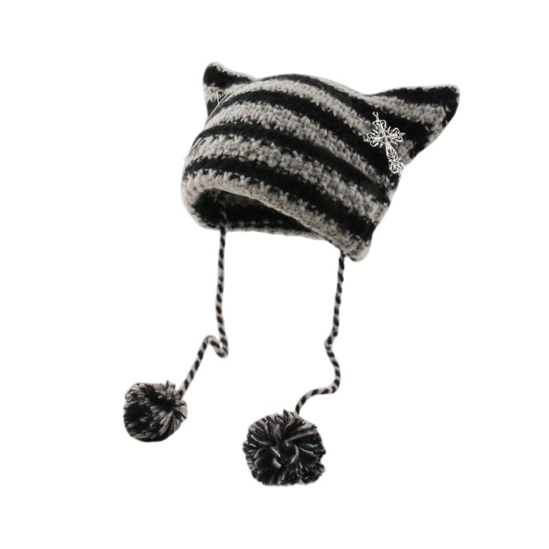 

Милые осенне-зимние шапки с кошачьими ушками для женщин и девочек в стиле панк, утолщенная теплая шапка с подвеской в виде комка шерсти, защищающая от холода, подарки