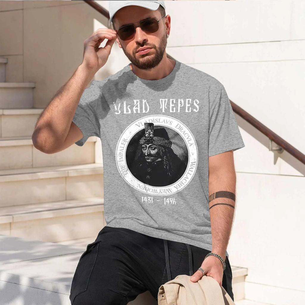 Vlad Tepes 2026 Neue Mode Schweres Heißverkauf Retro Bedrucktes Muster Lustiges T-Shirt mit Rundhalsausschnitt für den täglichen Komfort