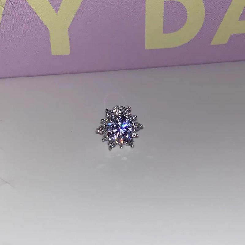 

Ice Through Grape Cross Horseshoe Ring Earbone Nails Titanium Steel Purple Starlight Cochlear Nails Exquisite Versatile Earrings Earrings