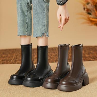 Kleine Damenstiefel mit hoher, dicker Sohle, elastisch, schmal geschnitten, wasserdicht, Plateau, dicker Absatz, koreanische kurze Stiefel für Damen, leichte Sohle, Herbst- und Winterstiefel