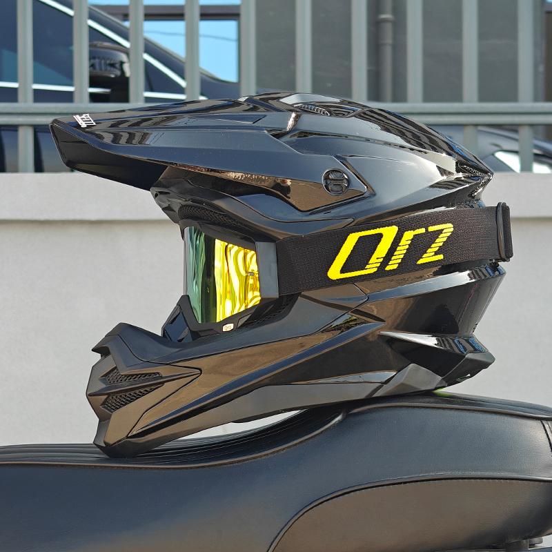 DOT Approved Adult Motorcycle Helmet Off-Road Dirt Bike Racing Full Face Helmet with Goggles