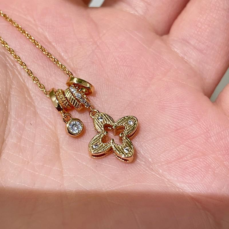 Exquisite Zirconia Flower Pendant Necklace with Round Ring and Sweater Chain - Light Luxury Petal Collarbone Accessory.