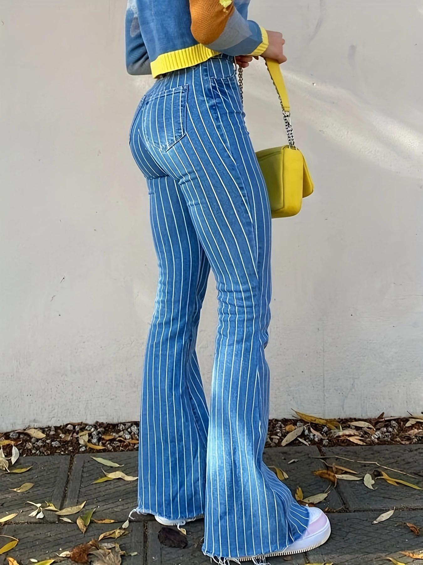 

Женские зауженные джинсы клеш с высокой посадкой - Эластичный выстиранный деним M синий