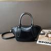 2025 Autumn New Genuine Leather Crossbody Handbag, Simple and Versatile Top Layer Cowhide Women's Shoulder Bag, Fashionable Shell Bag