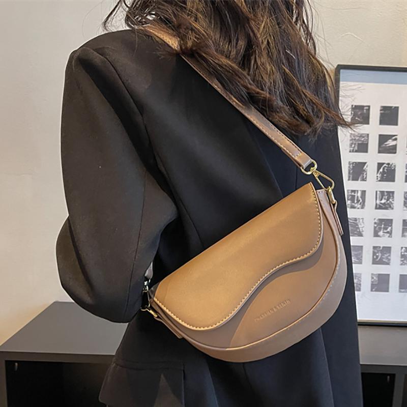 Women Vintage PU Leather Solid Color Flap Small Saddle Shoulder Underarm Bag Fashion Wide Strap Flap Design Crossbody Bag