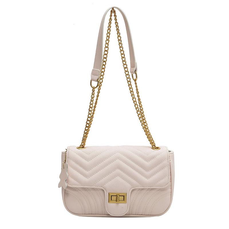 Ielgy Korean Version Chain Black Female Bag Fashionable All-Match Commuter Shoulder Messenger Bag