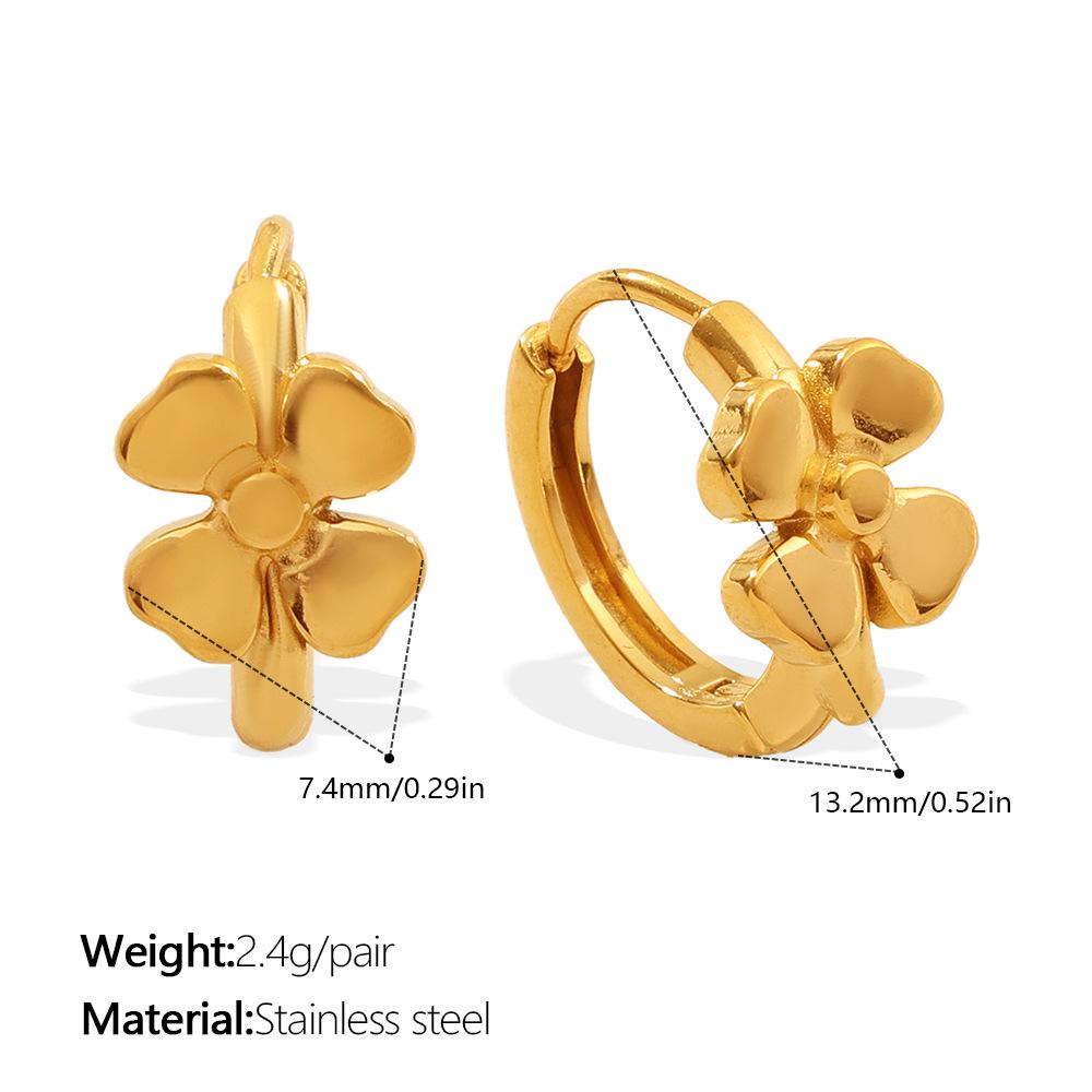 Elegant Four-Leaf Clover Earrings for Women – Versatile, Daily Wear with a Touch of Luxe.