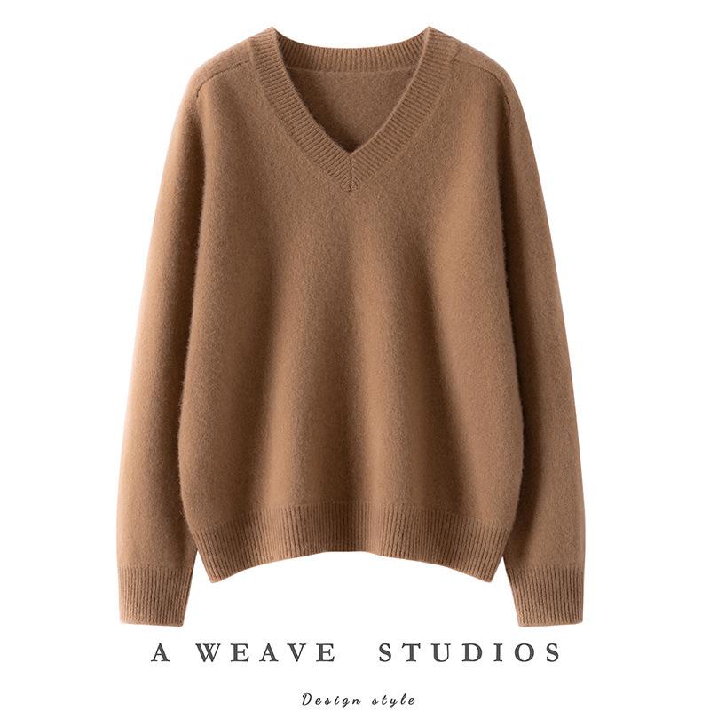 2025 Korean-Style Thick Cashmere V-Neck Loose Sweater - Women's Autumn/Winter Knit with Drop Shoulders and Long Sleeves.