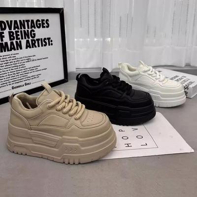 Sneakers casual da donna autunnali nuove con plateau, altezza interna aumentata, scarpe da papà nere