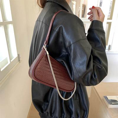 Neuer Nischen-Design-Sinn gewebte Tasche Damenmode vielseitige Schultertasche Premium-Textur ins Umhängetasche