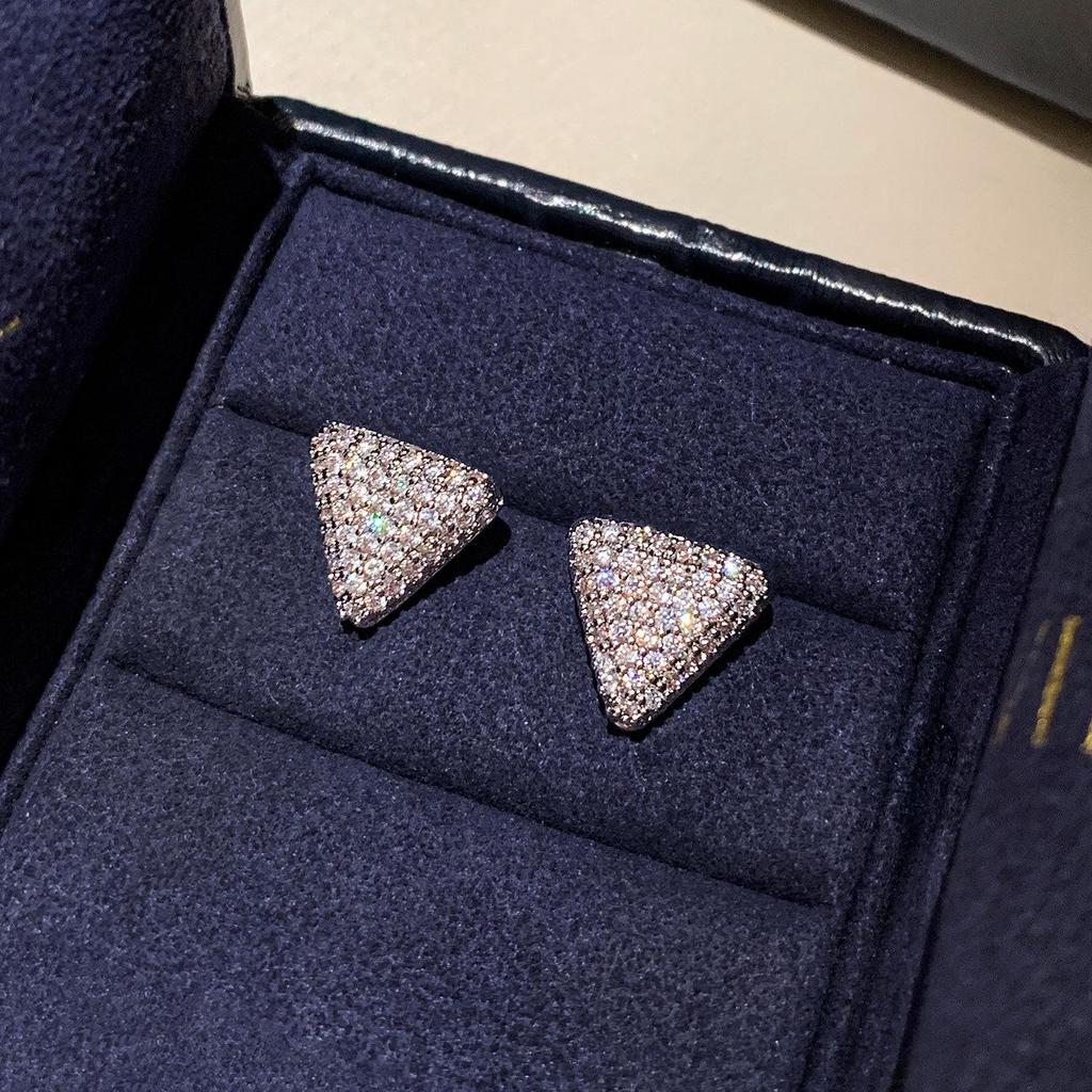Chic Zircon Triangle Stud Earrings & Necklace Set: Trendy Light Luxury Clavicle Chain Jewelry