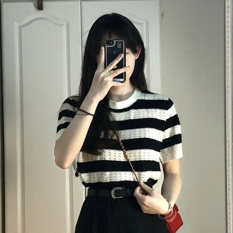 Fashion Knitted Short Sleeved Stripes Printed T-shirt Women's Sweater Summer Thin Elegant Loose Casual Simple Office Tops Ladies Hollow Out Shirts