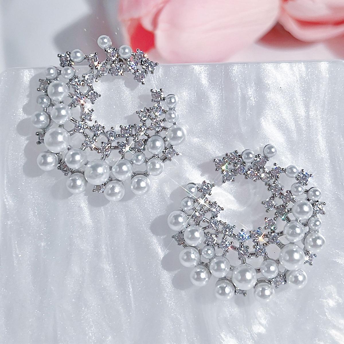 

CMM корейский стиль полый искусственный жемчуг серьги-гвоздики повседневная одинаковая одежда женские украшения серебряный