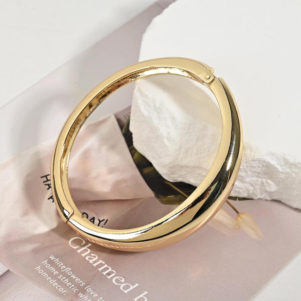 Stylowa bransoletka ze stopu, owalna, w stylu light luxury