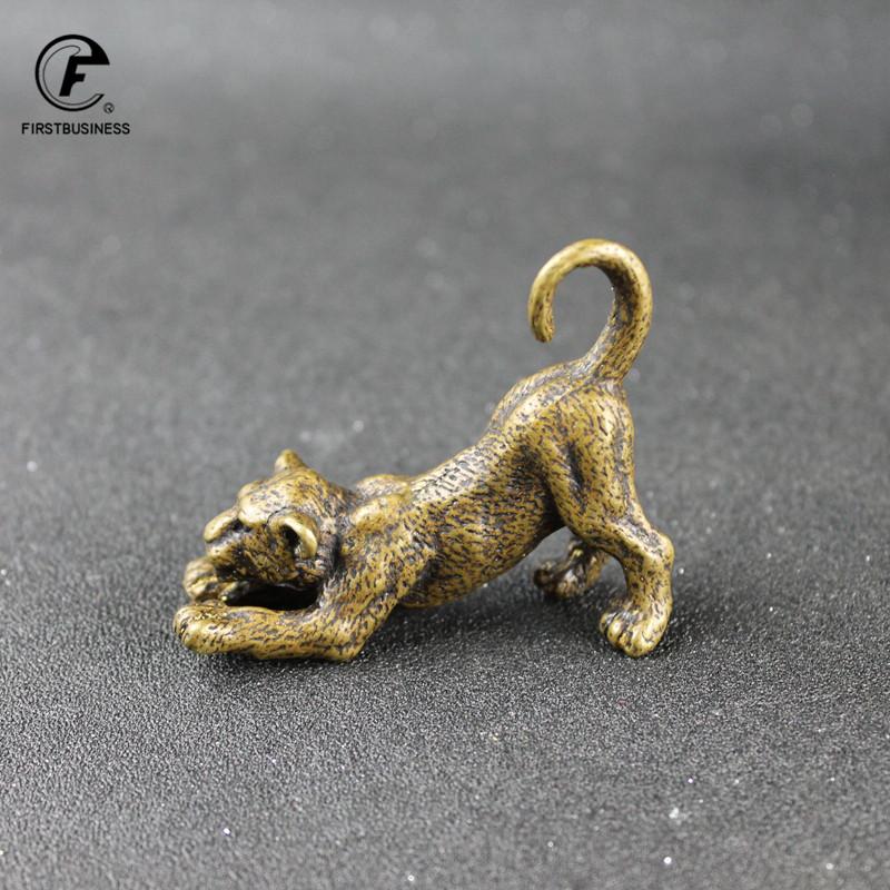 Retro Copper Panther Statue Animal Figurine Prey On Agile Style Brass Leopard Sculpture Home Office Room Decoration Accessories