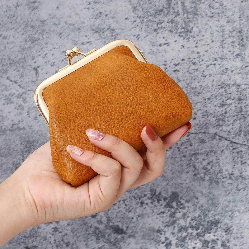 2026 New Retro Purse Ladies Short Purse Buckle Candy Colored Coin Purse Purse Change Purse
