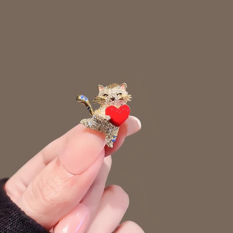 Fashion Cute Hug Love Heart Cat Brooches For Women Clothing Coat Jewelry Accessories Gifts