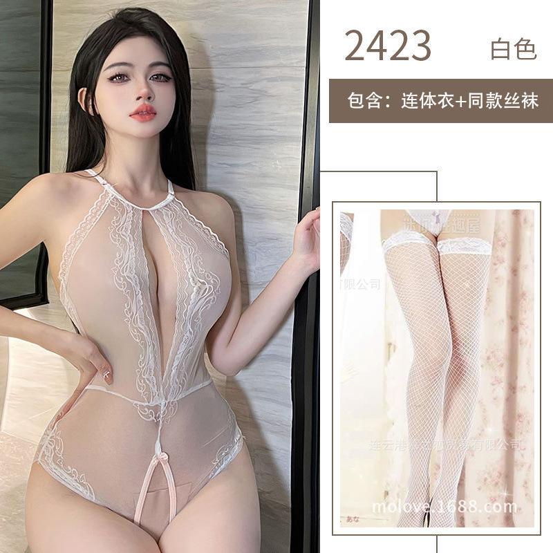 Sexy sexy underwear perspective small breasts show big breasts one-piece neck hanging free outdoor robe