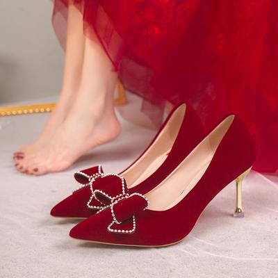 Crystal Bowknot Red Pumps Women New Slip -On κομψά παπούτσια πάρτι με λεπτές γόβες Γυναικεία παπούτσια με μυτερά δάχτυλα Bling Bow ψηλοτάκουνα παπούτσια