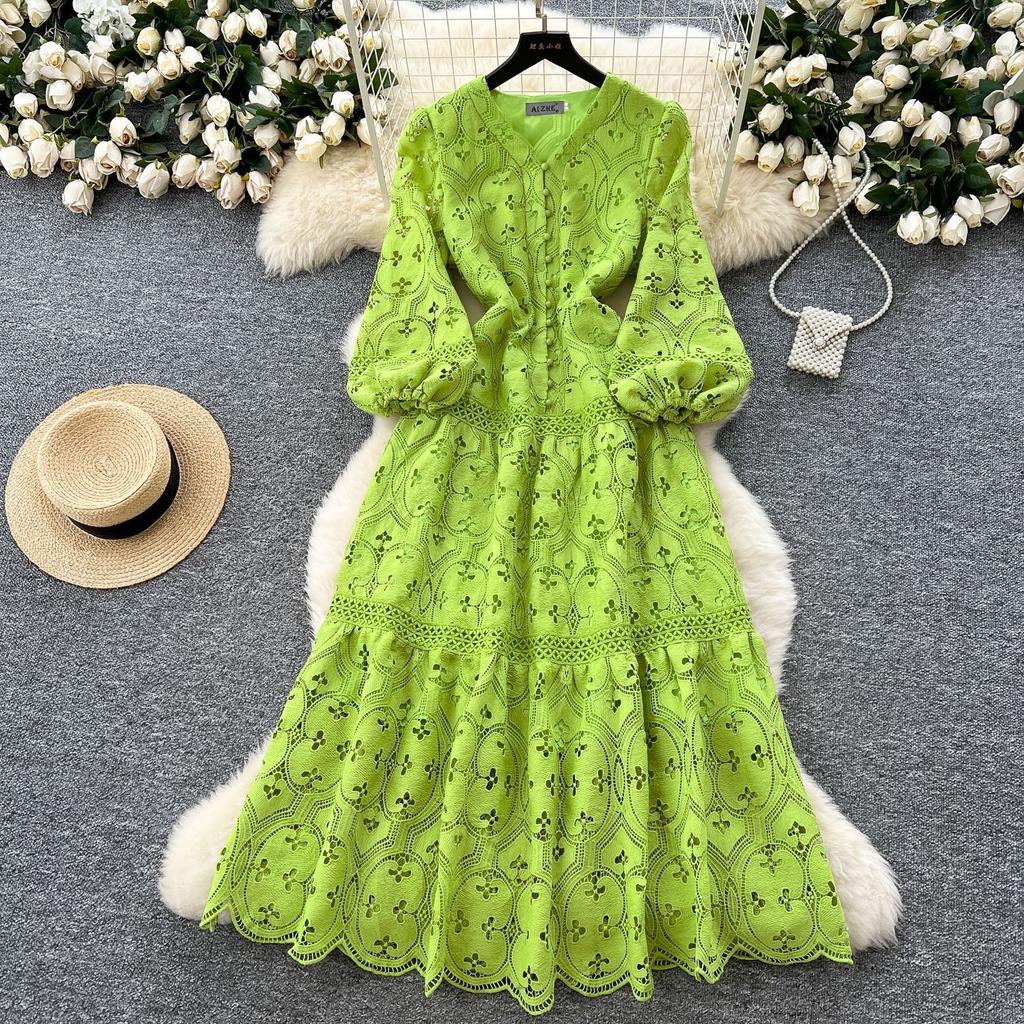 High-end Fashion Dress Women's Spring New French Waist Thin Hollow Crochet Lace Ruffle Edge Dress