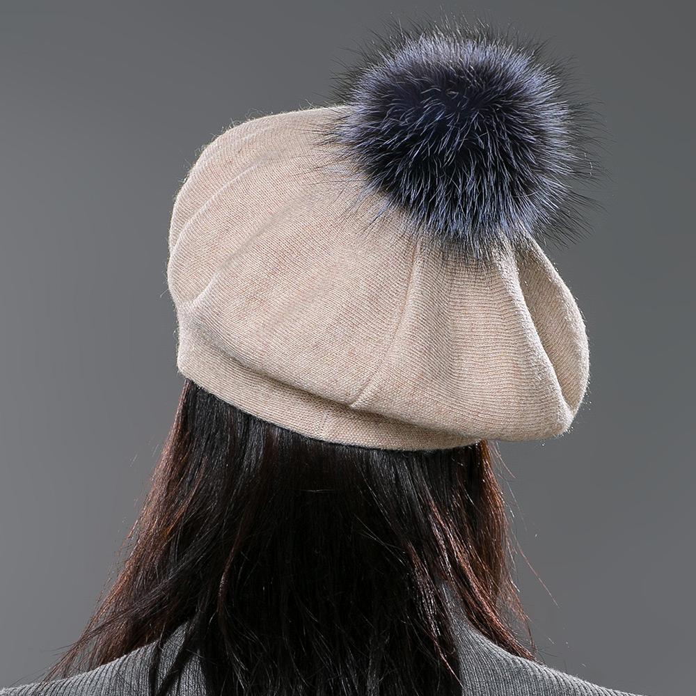 A Women's Beret Knitted Wool Hat with Fur Ball, Fashionable European and American Popular Hat, Autumn and Winter Thick Ear Protection Wool Hat