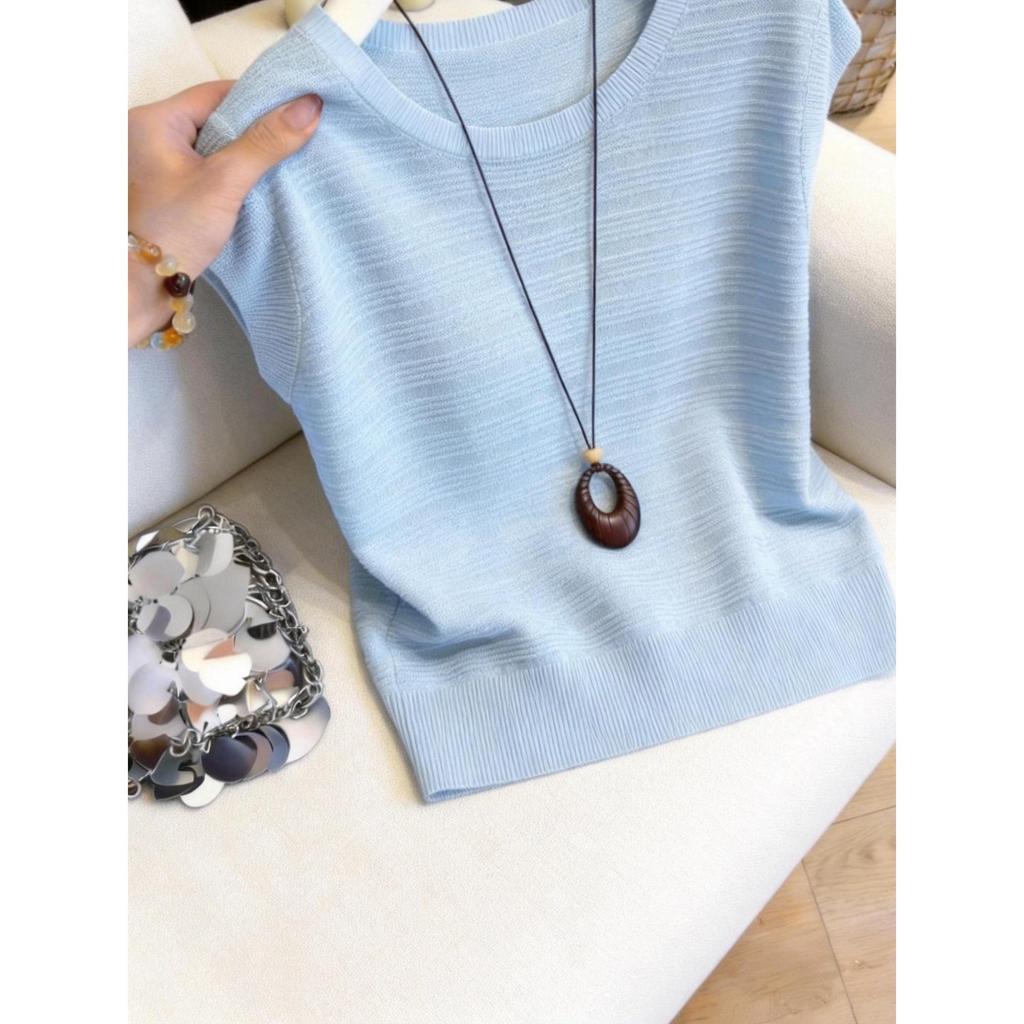 Chic Blue Knit Short-Sleeve Women's T-Shirt - Stylish Summer Top
