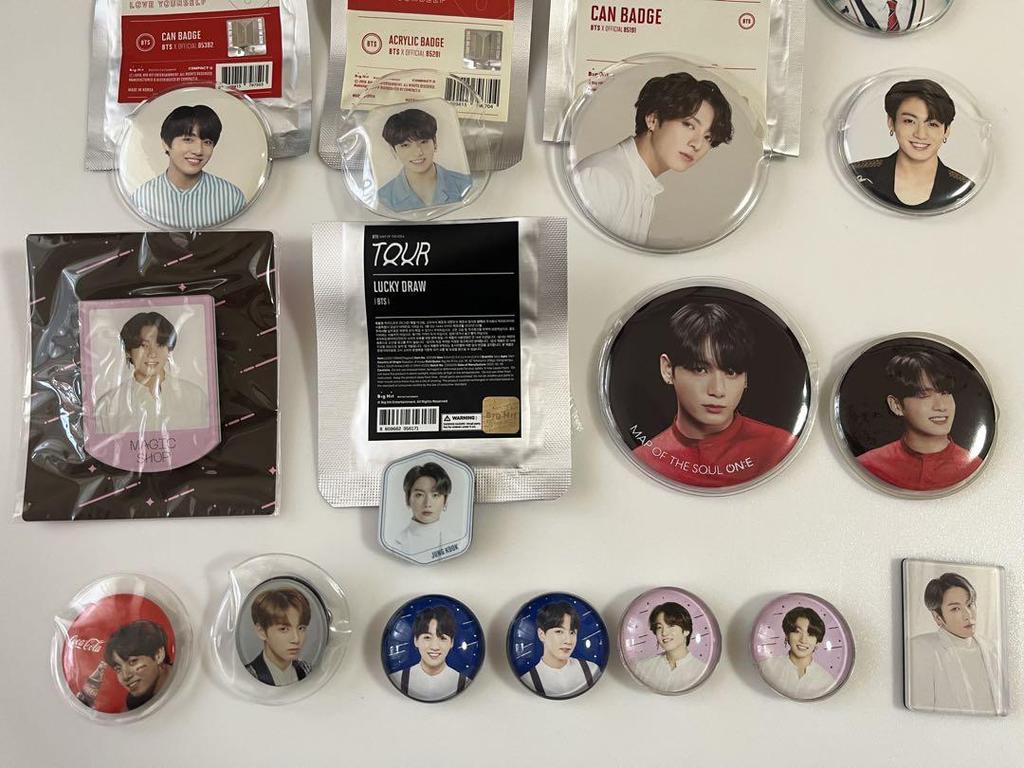 [USED] BTS Jungkook Acrylic Badge Magnet Can Badge