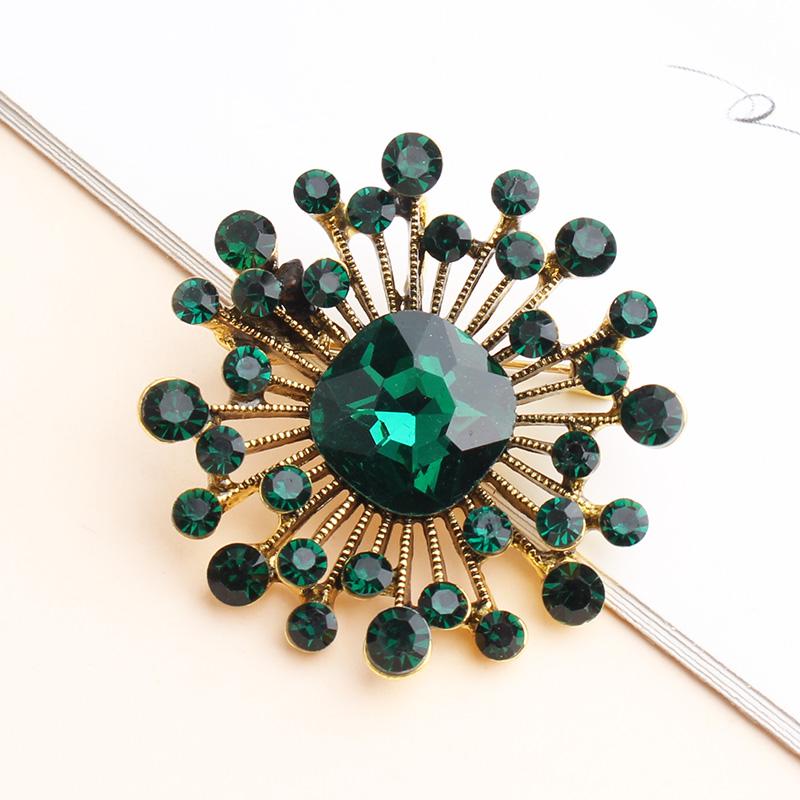 Pomlee Rhinestone Crystal Olives Brooches Unisex Women And Men Brooch Pin Collar Jewelry Suit Coat T -Shirt Dress Accessories