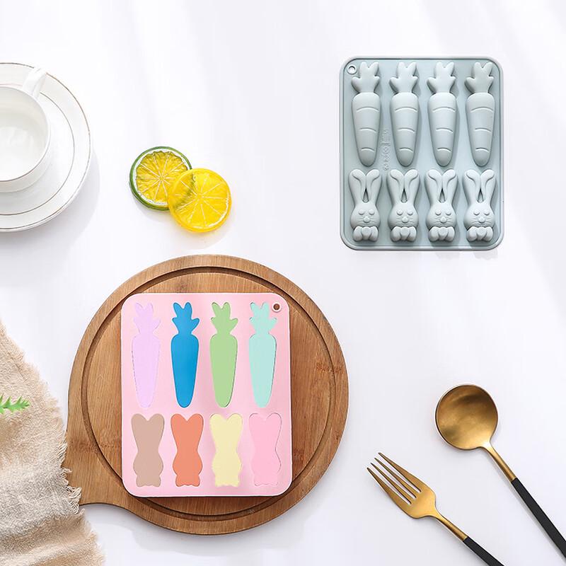 8-Cavity Carrot Rabbit Silicone Baking Mold
