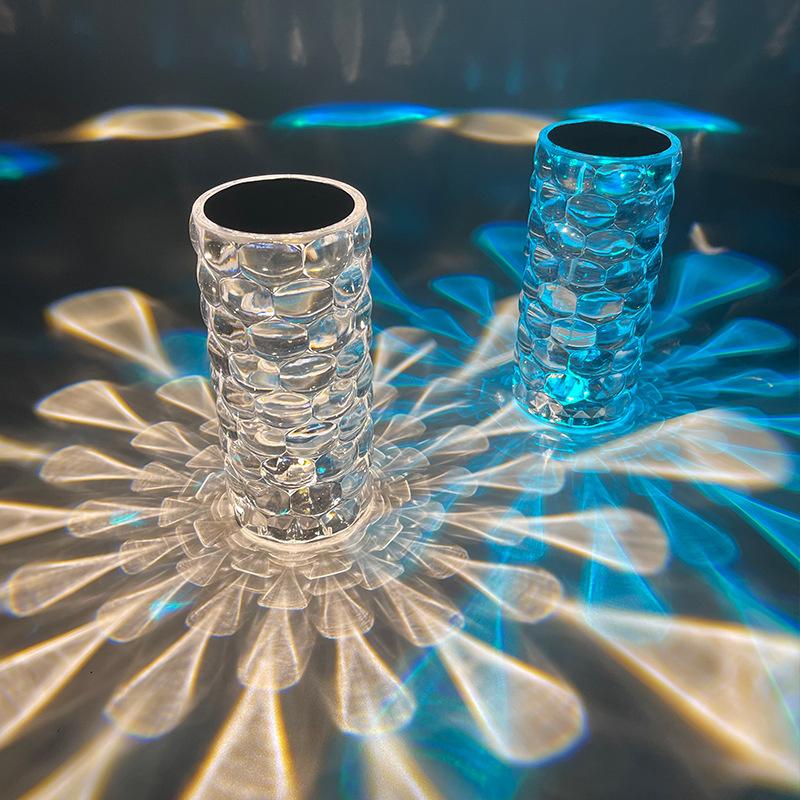LED elmas kristal masa lambası su damlası projektör 3/16 renkli dokunmatik ayarlanabilir romantik elmas atmosfer ışığı USB dokunmatik gece lambası ev dekorasyon