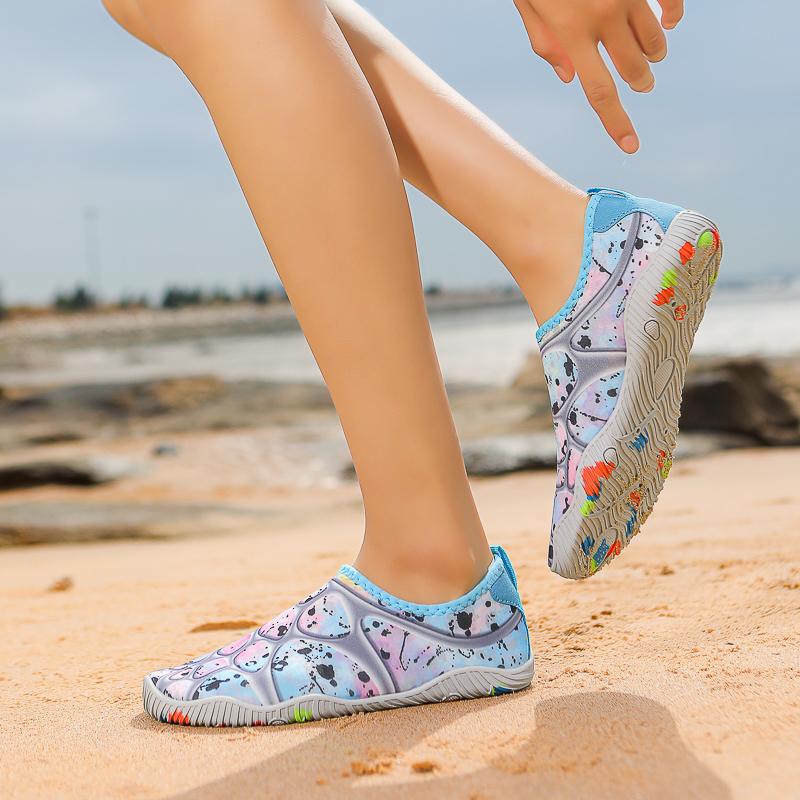 Quick-Drying Men Shoes Summer Lightweight Couple Water Shoes Breathable Slip-on Yoga Shoes Flexible Colorful Sneakers 35-46