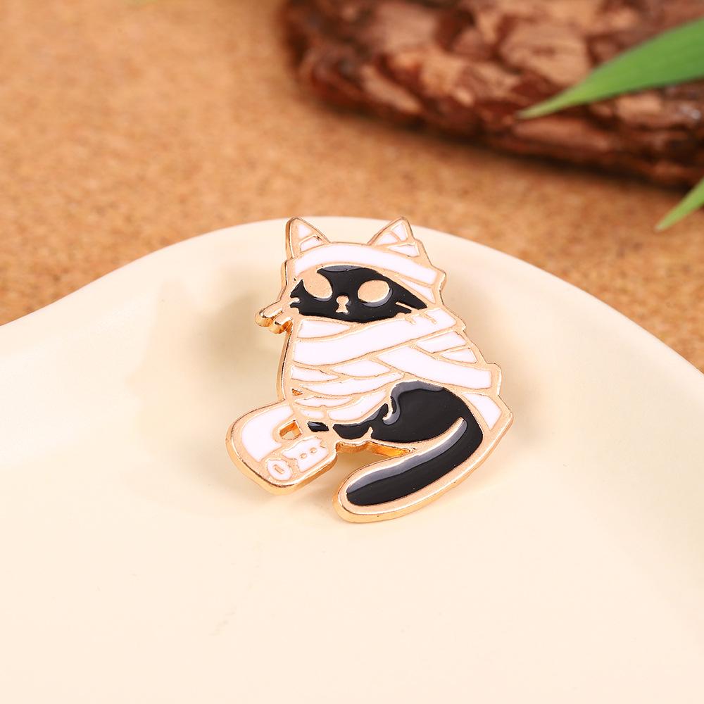 Cartoon animal brooch high-end light luxury versatile clothing accessories