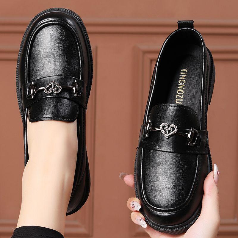 New Autumn Casual Shoes Medium Comfortable Soft Sole Non-slip Middle-aged Flat Shoes Soft Leather
