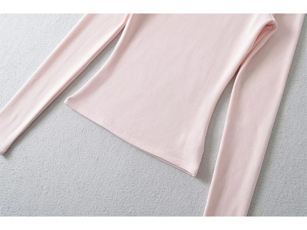 Women's American-Style Long Sleeve Fitted T-Shirt with Stylish Shoulders, Perfect for Autumn and Winter, Imitation Wool Base Layer.