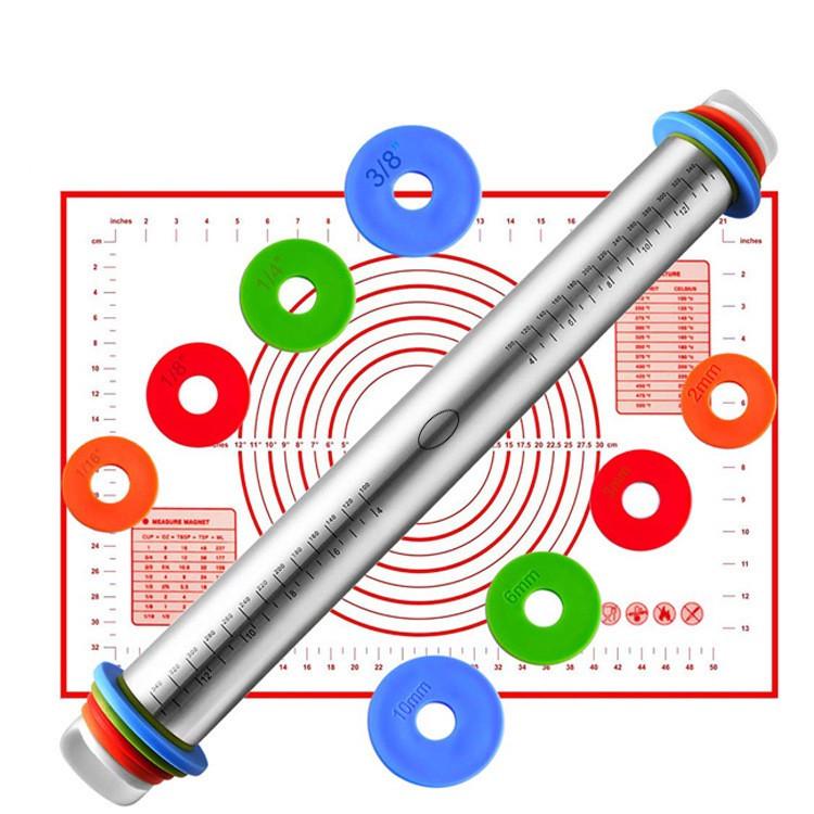 Nastavitelný nepřilnavý nerezový váleček se stupnicí na pečení