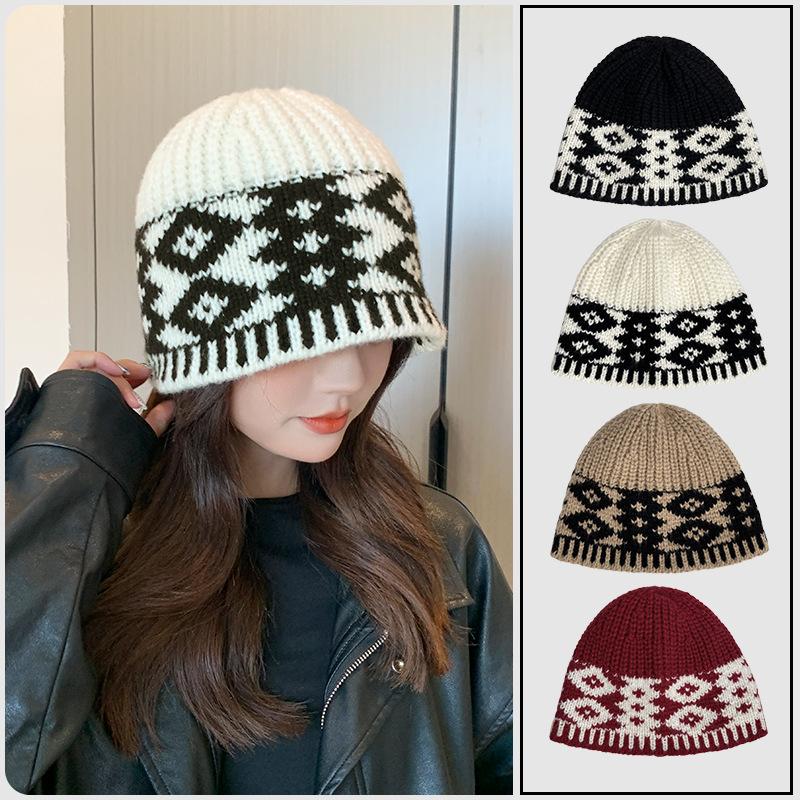 Niche designer retro plaid knitted hat children's autumn and winter new versatile warm ear protector wool hat