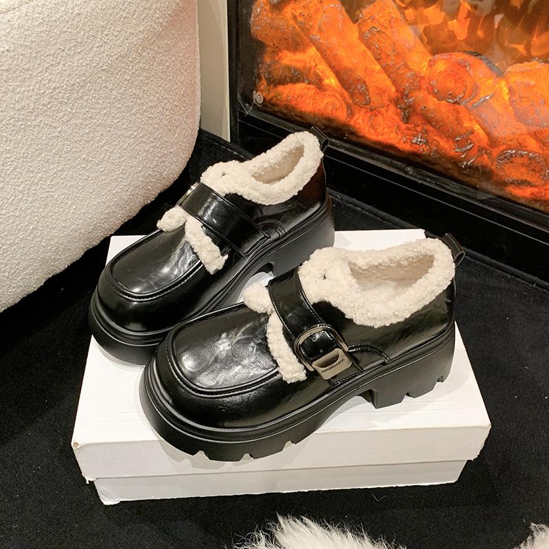 Флисовые лоферы хлопковые туфли женские осенние и зимние новые платформа толстый каблук ретро пушистые Мэри Джейн маленькие кожаные туфли 40 3650₽