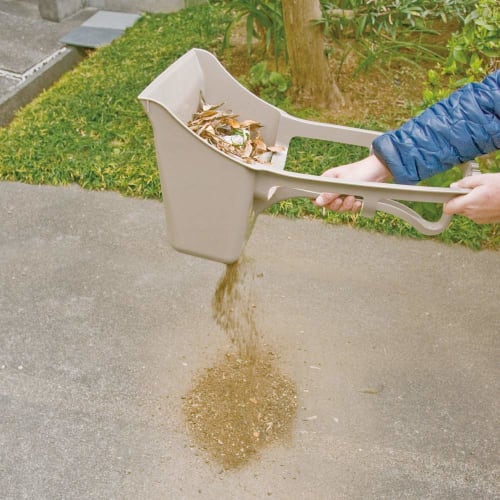 Azuma Industrial Gravel Sorting Cross-Shaped Dustpan, Separates Gravel and Leaves, Lightweight and Rust-Resistant Resin Dustpan, Width 33.5cm, Total L